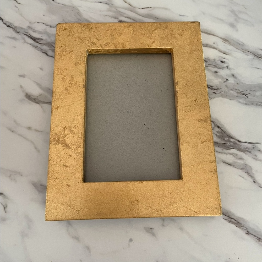Elegant Gold Photo Frame